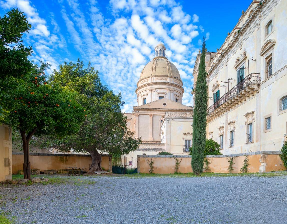 מלון נוטו Palazzo Trigona Dependance מראה חיצוני תמונה
