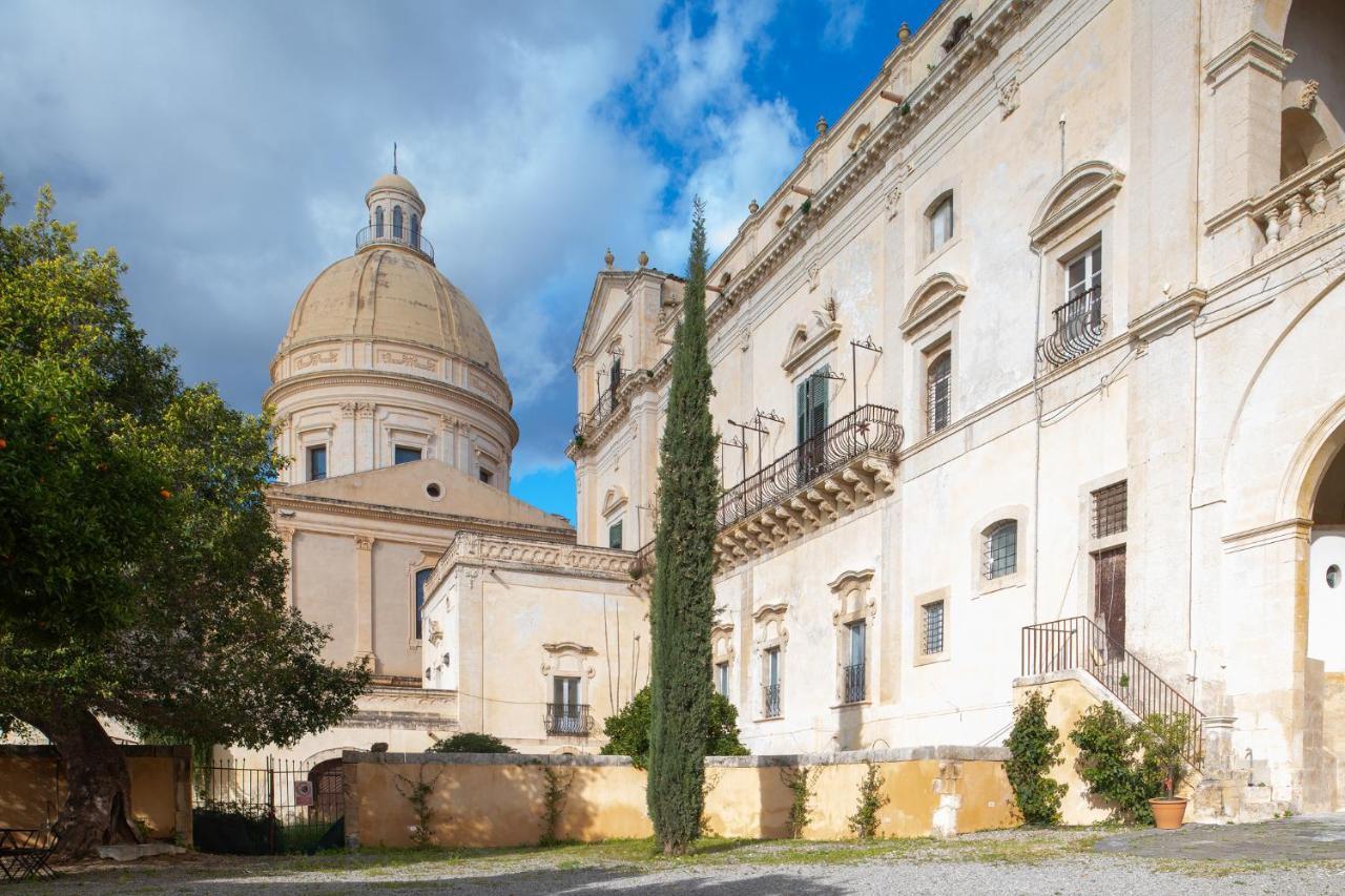 מלון נוטו Palazzo Trigona Dependance מראה חיצוני תמונה