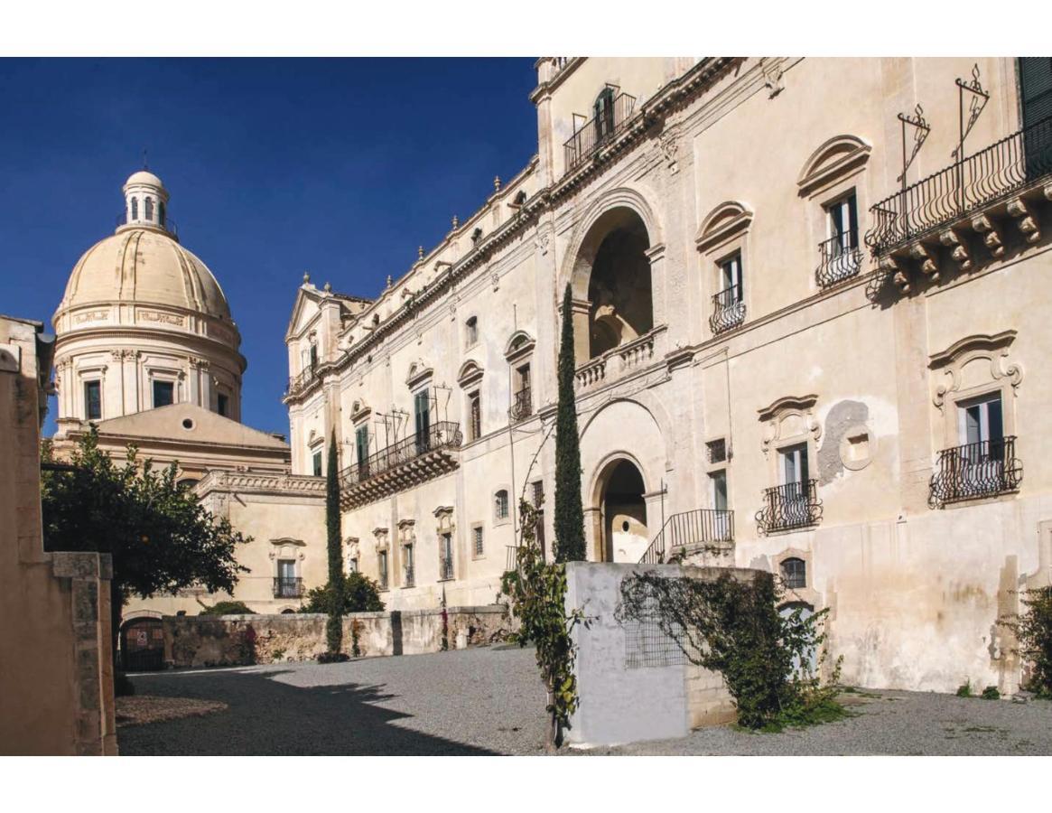 מלון נוטו Palazzo Trigona Dependance מראה חיצוני תמונה
